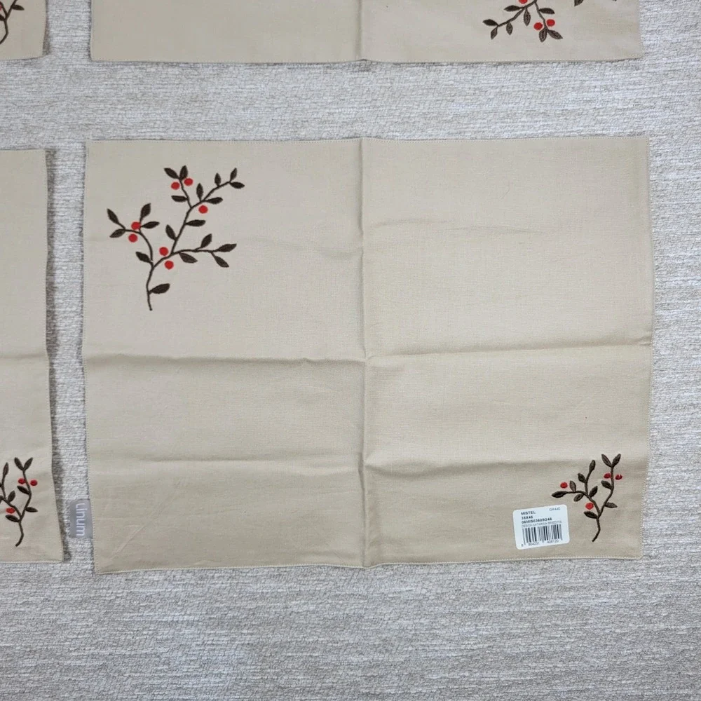 Linum Katarina Brieditis Mistel Placemats Set of 4 Beige Embroidered Christmas
